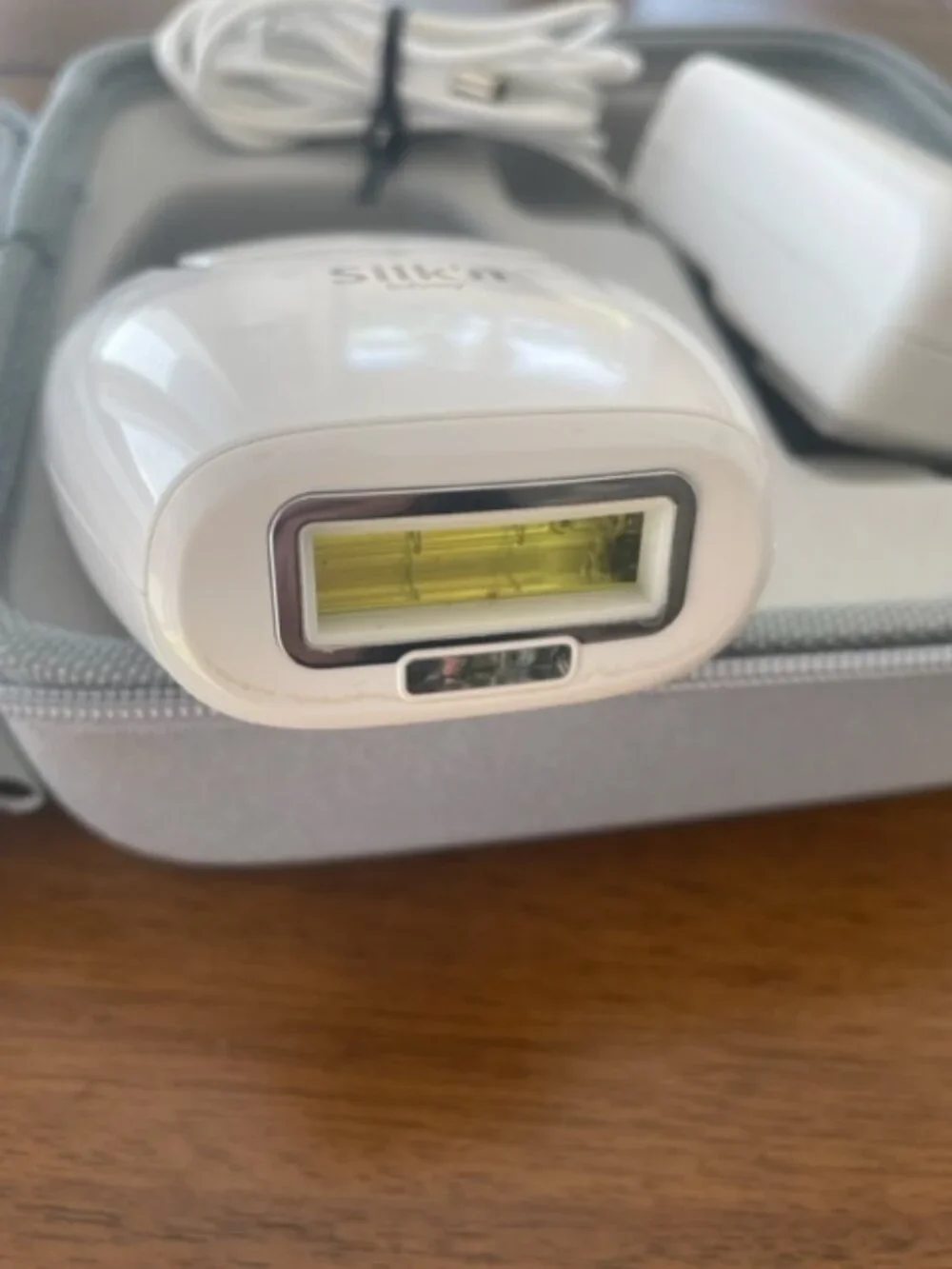 Silk'n Infinity Laser Hair Removal Device H3102, Case & Charger